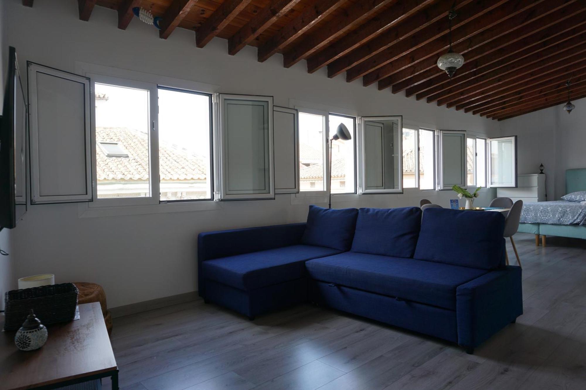 Apartamentos Mediterranea Centro 马拉加 外观 照片