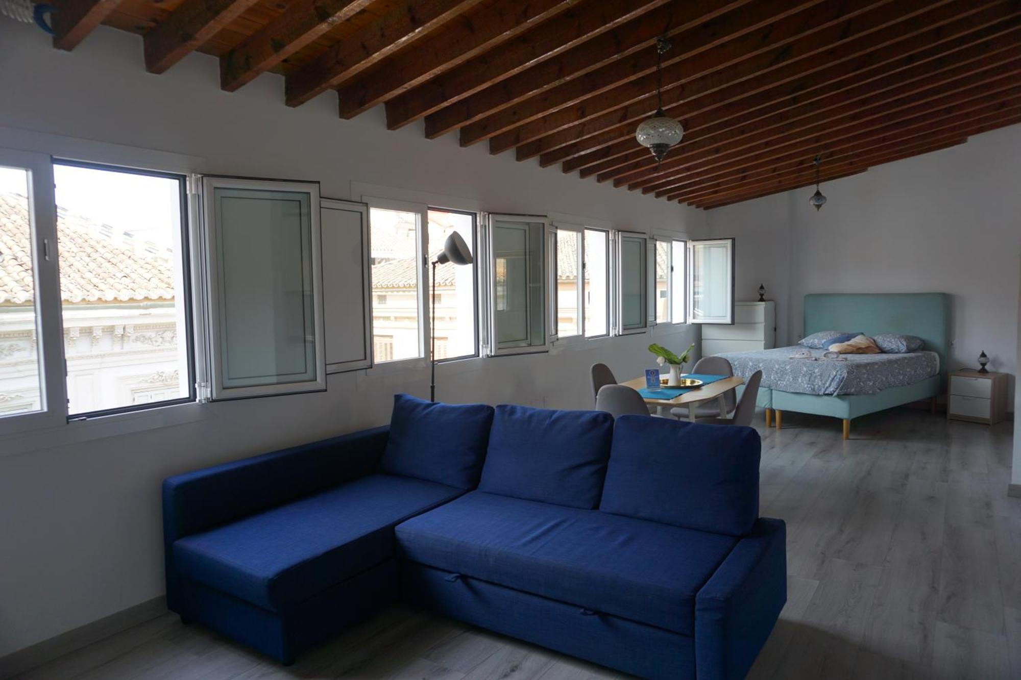 Apartamentos Mediterranea Centro 马拉加 外观 照片