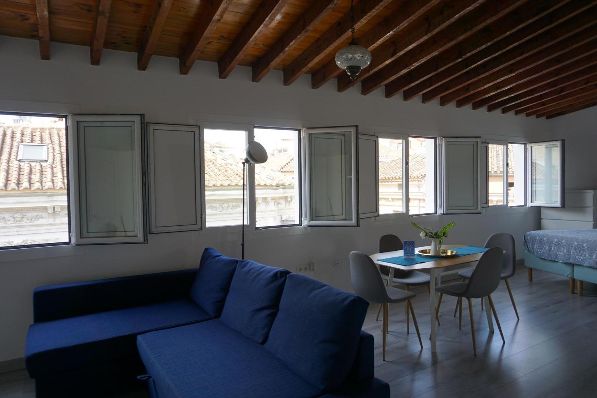 Apartamentos Mediterranea Centro 马拉加 外观 照片