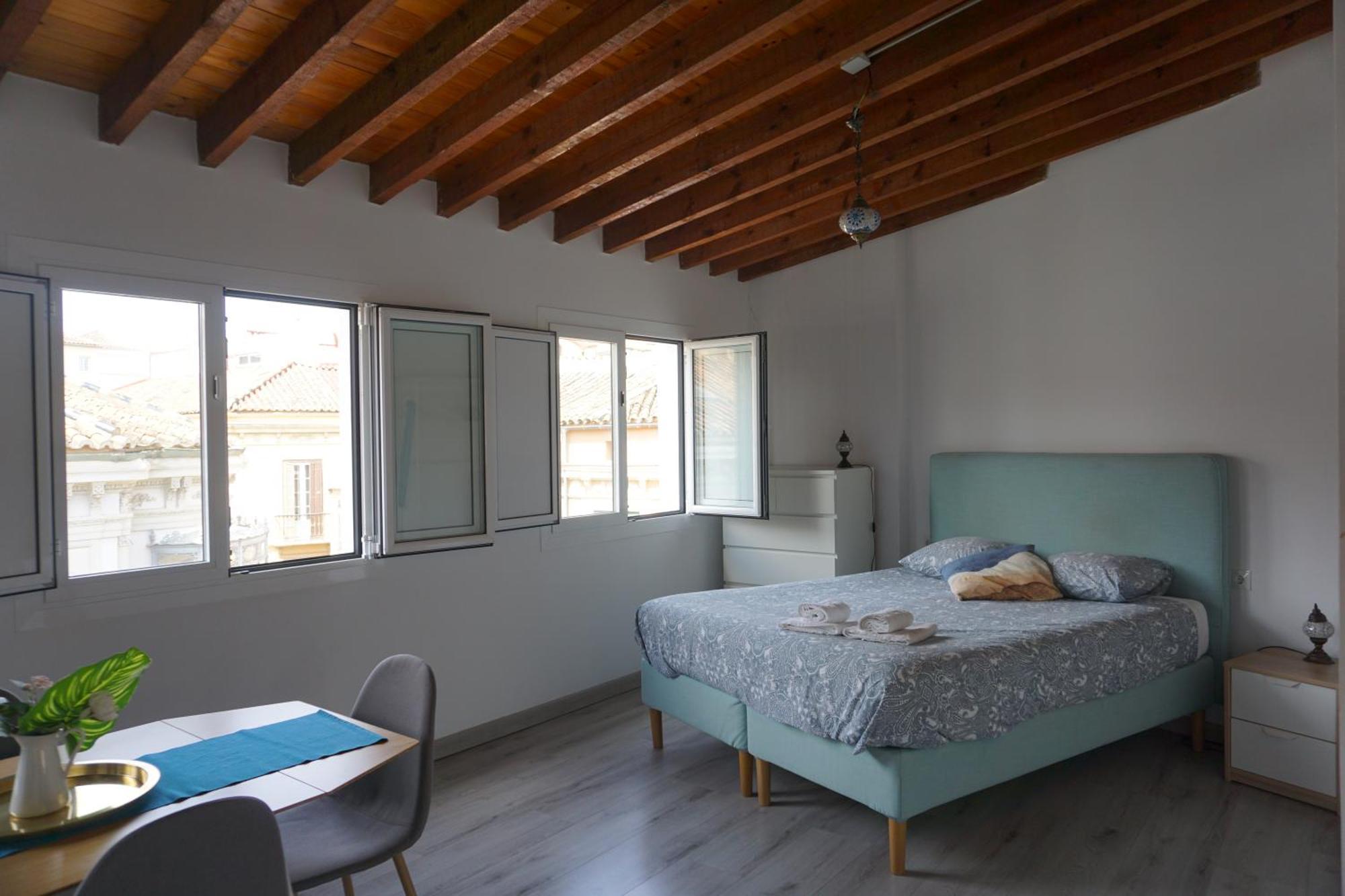 Apartamentos Mediterranea Centro 马拉加 外观 照片
