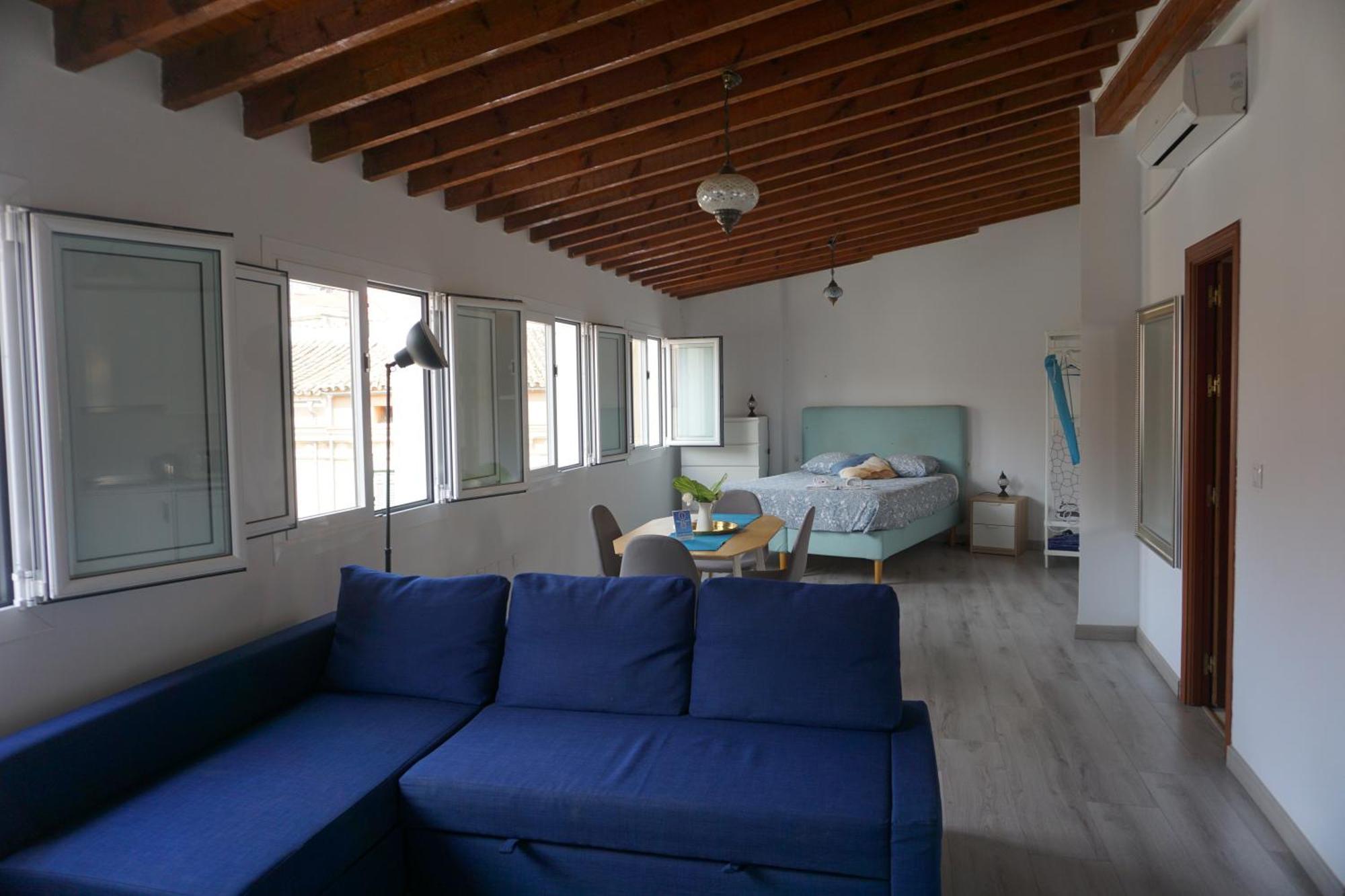 Apartamentos Mediterranea Centro 马拉加 外观 照片